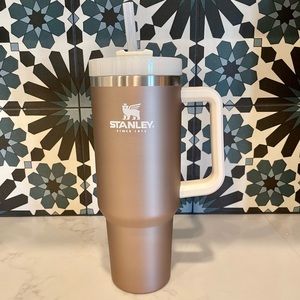 Stanley Adventure Quencher in Rose Gold Glow NEW